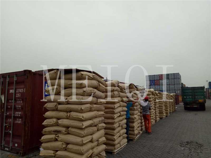 美奇核桃殼磨料出口打托現(xiàn)場