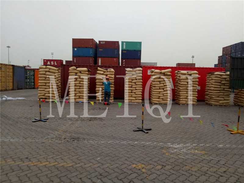 美奇核桃殼磨料出口打托現(xiàn)場